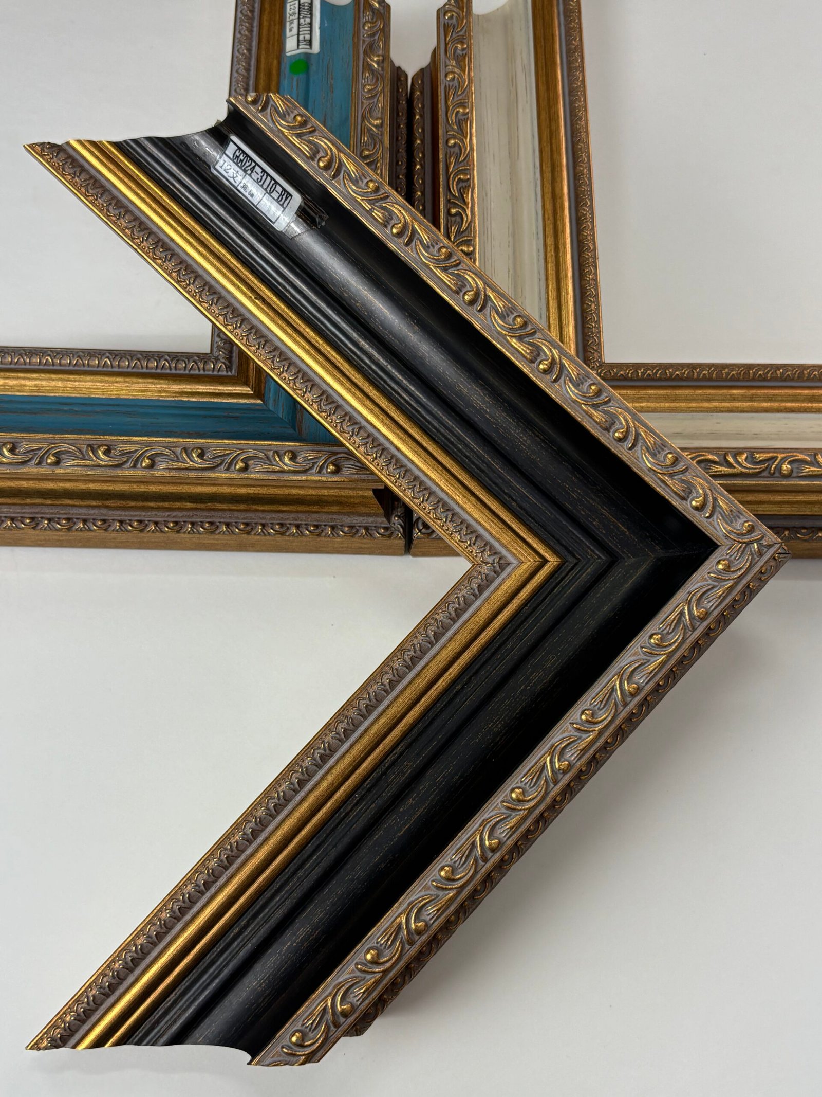 Dark & Gold Accents